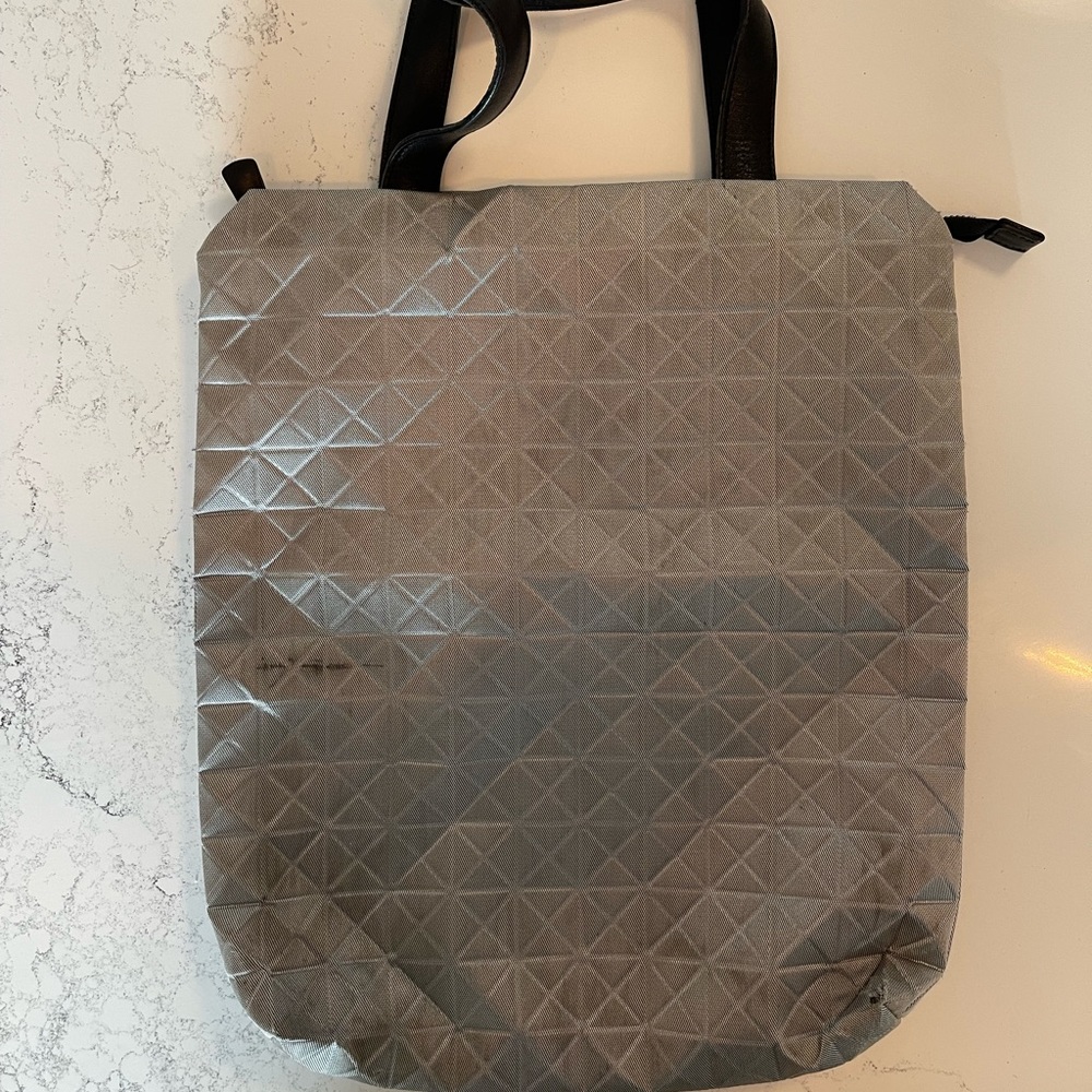Issey Miyake Pleats Please tote bag with leather straps